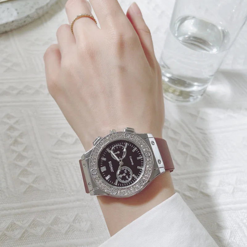Fashion Women Watches Luxurious Brand Casual Diamond Female Rubber Quartz Wristwatches Simple Sport Clock Relogio Feminino.