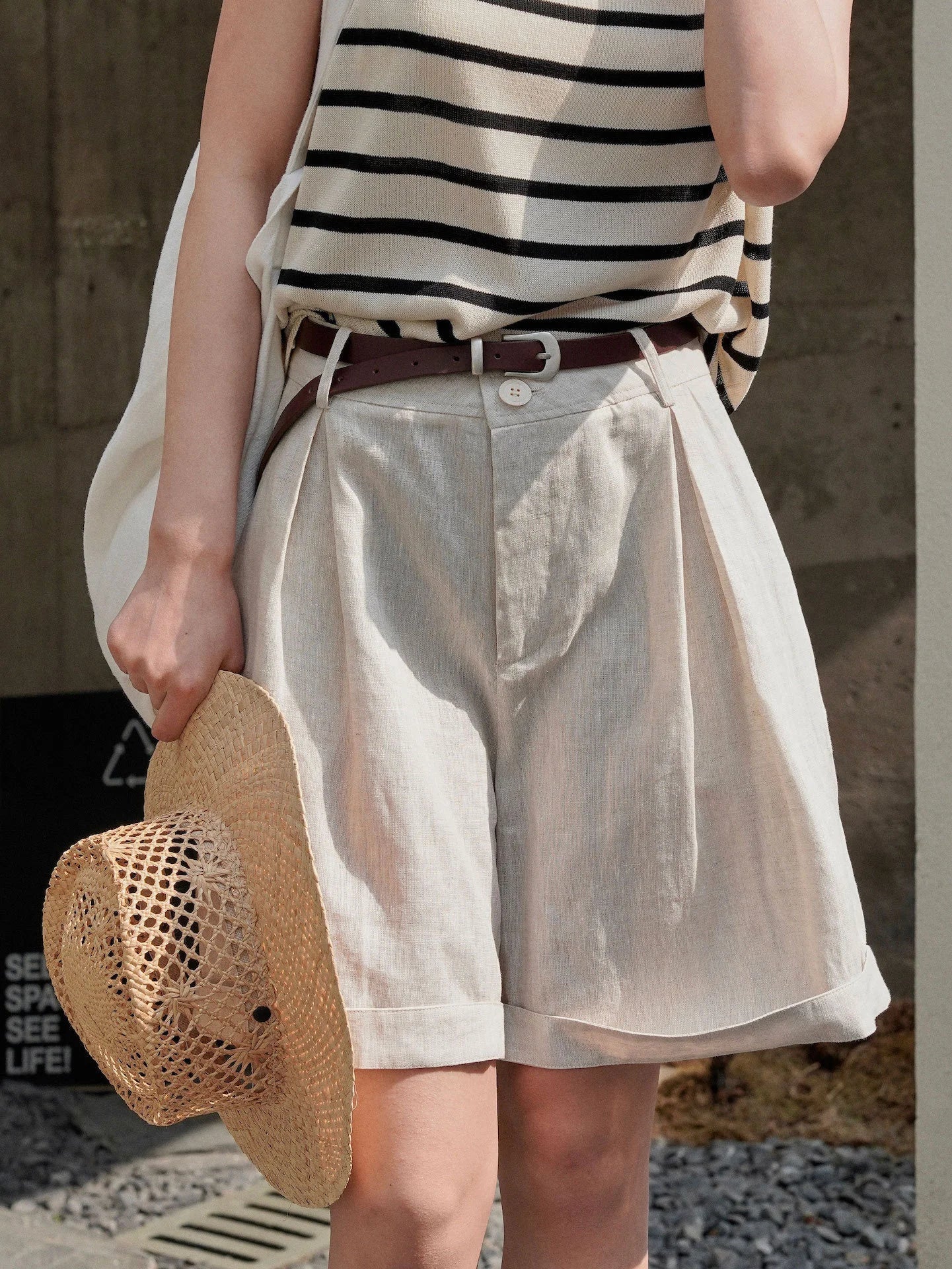 Summer Korea Style Lazy Linen Curled Bermuda Shorts Wide Leg Loose Slim Casual Hot Pants For Women.