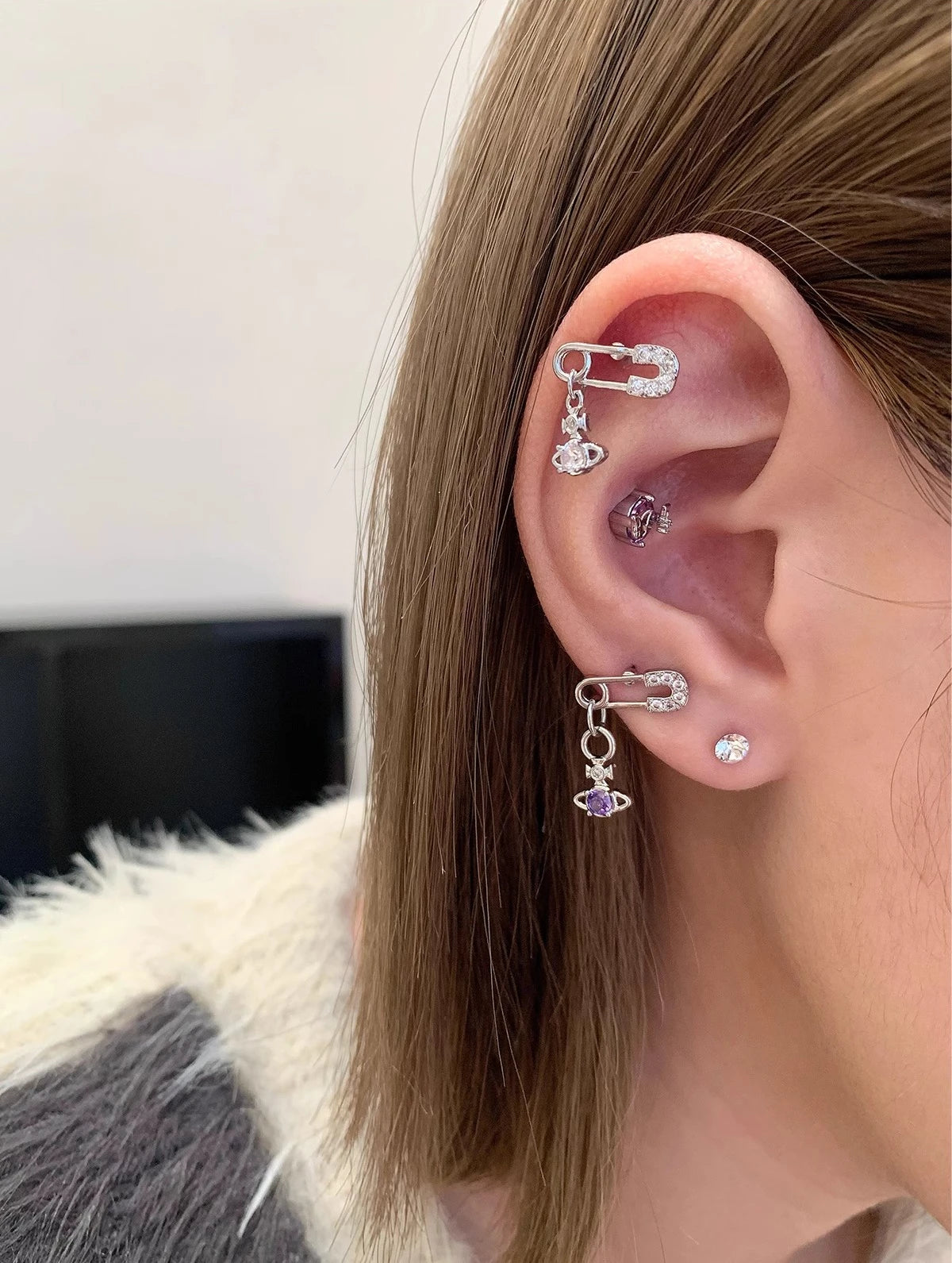 1 PCS Cute Pink Zircon Crystal Ear Bone Nail 316L Medical Titanium Steel Star Stud Earrings for Women Y2K Punk Piercing Jewelry.