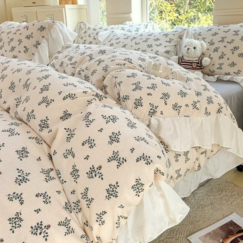 INS Princess 2025 New Style Bedding Sets Sweat Bow Quilt Cover Romantic Bedclothes Decor Woman Bedroom Duvet Cover Set 4pcs.