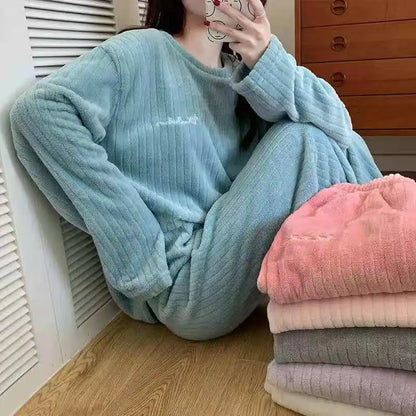New Autumn/Winter Coral Fleece Pyjamas for Women Thickened Homewear Student Comfort Cotton Fleece Plus Size Fashion Pyjama Set.