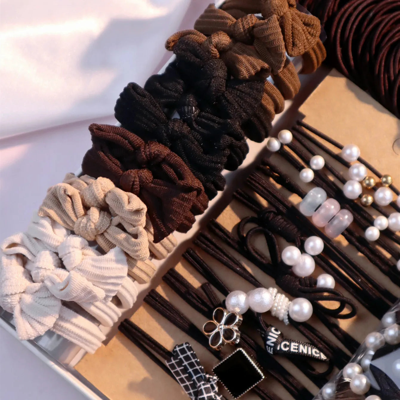 Fashionable Brown Hair Accessories Set for Women, Seamless Ponytail Holders Variety Hair Scrunchies For Women Lady.