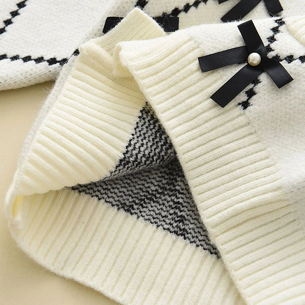 Bear Leader Bow Baby Sweatshirt + Pants 2pcs Set New Children Knitting Outfit for 2-6Years Kids Tracksuit Winter Girls Clothes.