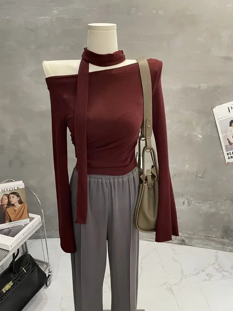 Sexy One-Shoulder Long Sleeve T-Shirt with Scarf Short Flared Sleeve Blindfolded Entry Base Shirt Tight Short Crop Top.