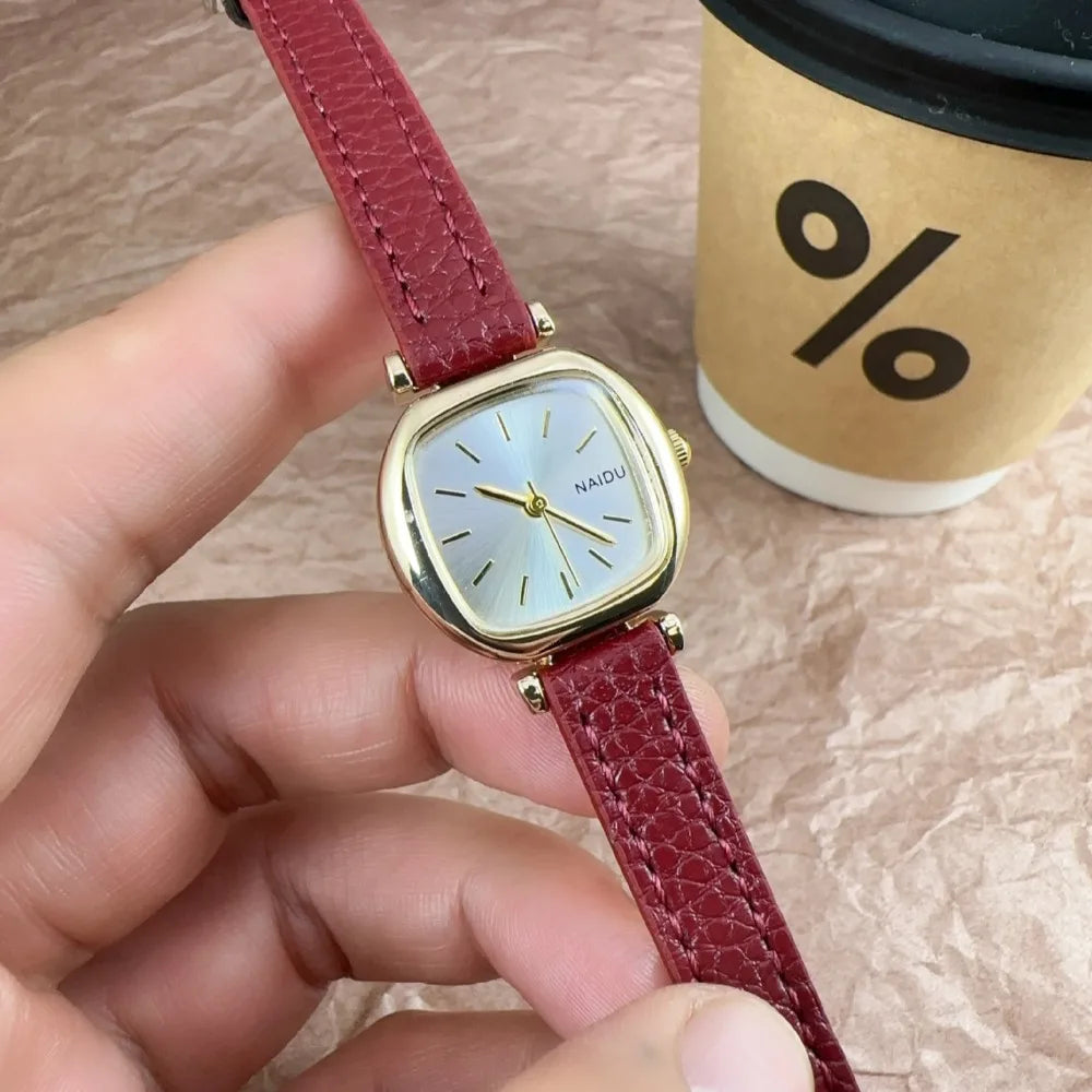 Hot Sale Women Watch Simple Small Dial Quartz Watches Luxury Ladies Gift Wristwatch Fashion Student Leather Strap Clock Relógio.