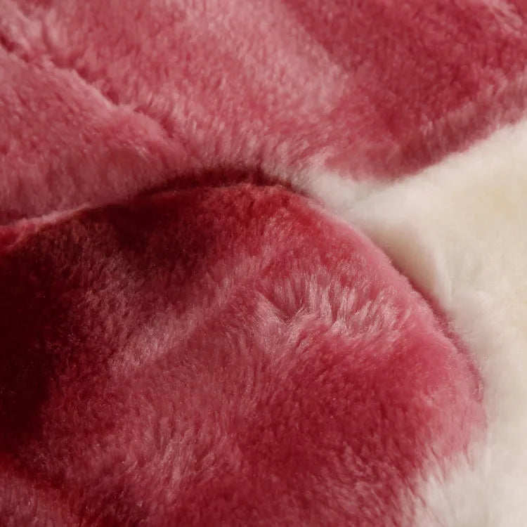 Ultra Soft Cozy Flowers Rose Throw Blanket Microfiber Heavy Fluffy Fleece Blanket for Home Bed Dormitory.