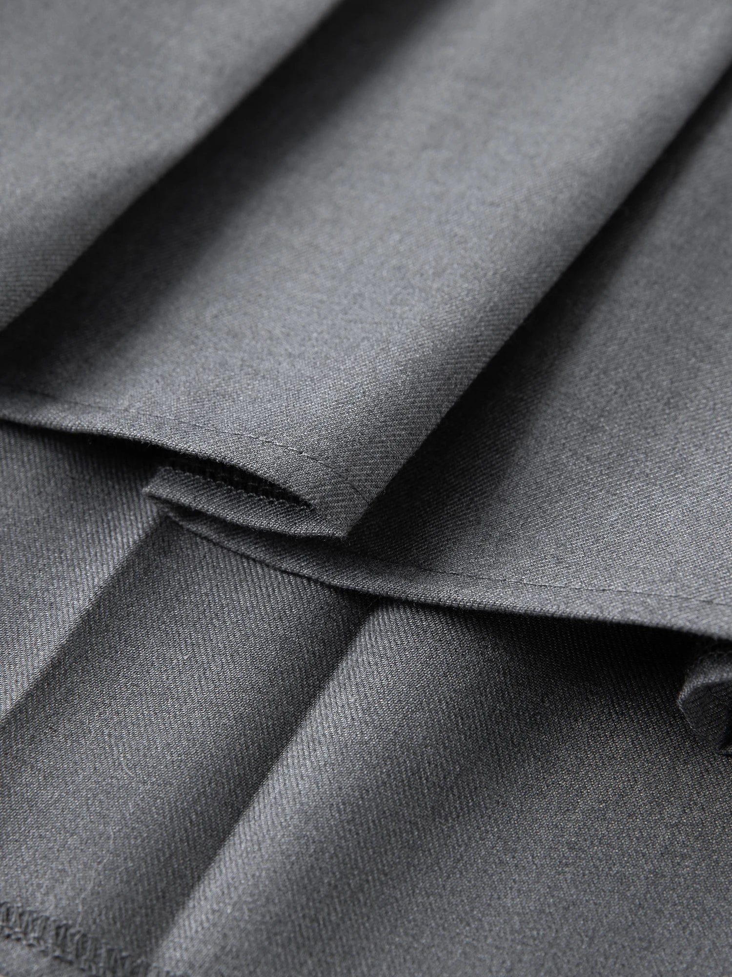 FSLE College Style Gray Retro Pleated Skirt For Women Autumn 2025 New Arrival Commuter Officelady Chic Long Skirt 25FS13198.