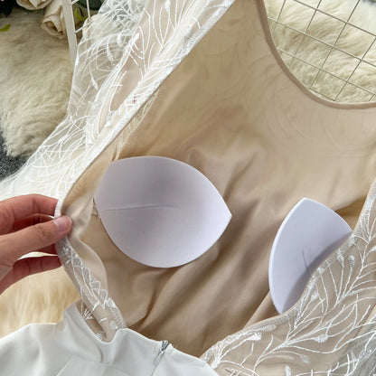 Light Luxury Elegant Women White Backless Jumpsuits Temperament O-neck Puff Long Sleeve Embroidery Female Playsuits.