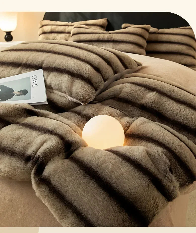 Winter Thick Warm Luxury Bedding Set Include Quilt Cover Sheet Pillowcase Solid Color Coral Velvet Soft Queen Duvet Cover Set.