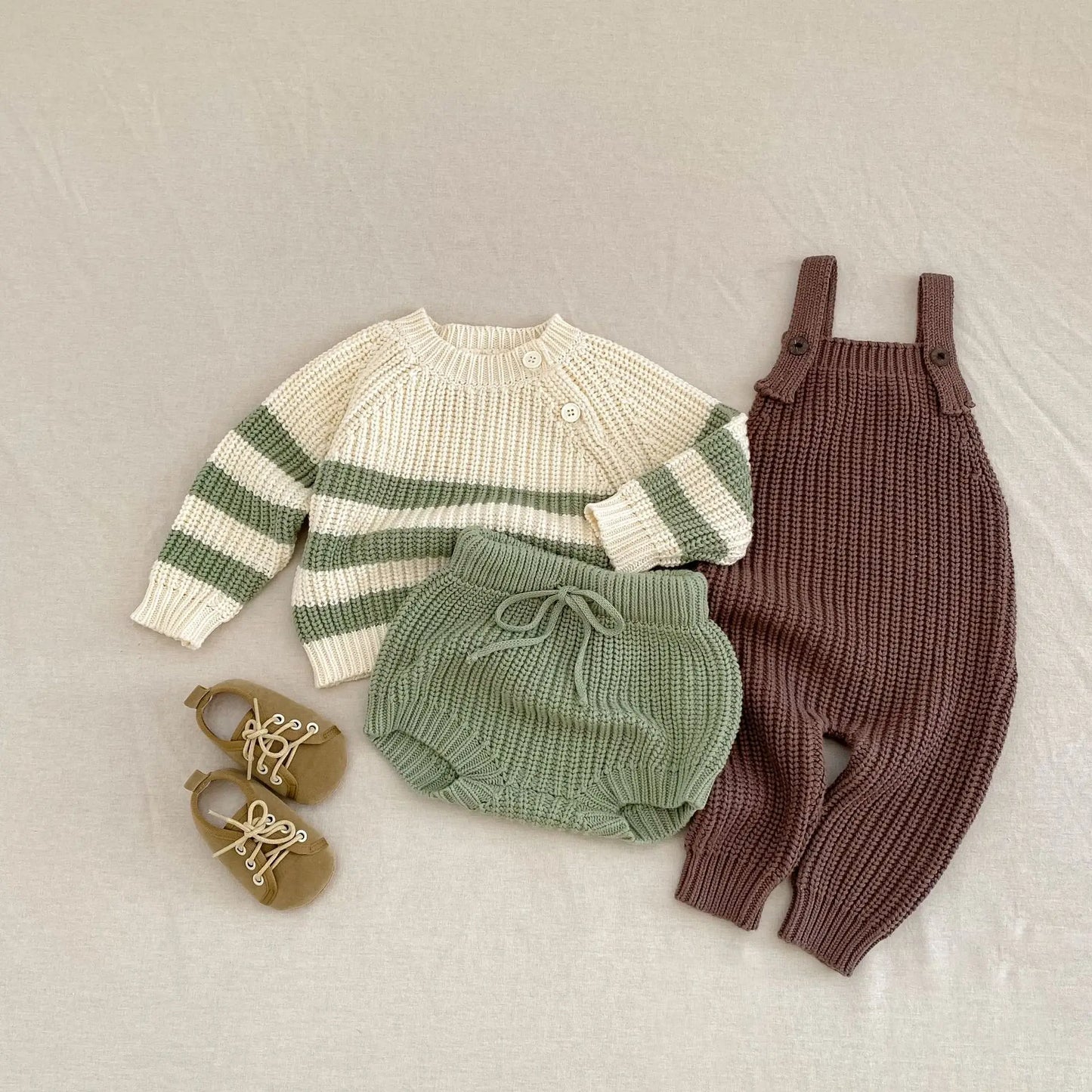 Baby-Pullover für Herren und Damen, neue Herbst-Stile für Säuglinge und Kleinkinder, gestreifte Strickoberteile und Hosen-Sets.