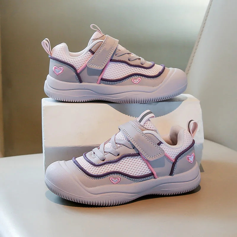 New Girls Sneakers Breathable Mesh Cute Design Outdoor School Kids Sports Shoe Lightweight Comfortable Children Fashion Footwear.