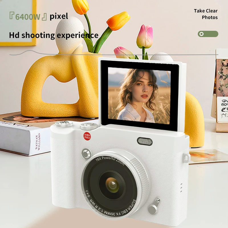 CCD Retro Video Recorder 4K Digital Camera 2.4 Inch 16X Digital Zoom 180° Flip Screen Selfile Compact Digital Photography Camera.