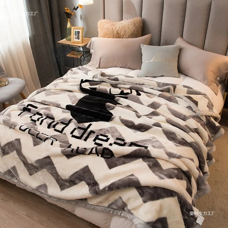 Thiened Double-layer Raschel Blanket Warm Coral Fce Wedding Blanket Single Double Bed Autumn Winter Warmth Cover Blanket.