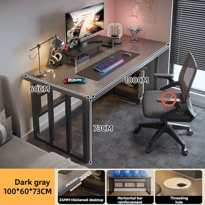 Computertisch, Desktop, Schlafzimmer zu Hause, Schülerlernen, Schreiben, Internet-Netzwerk, roter E-Sport-Schreibtisch, Miethaus, einfaches Büro