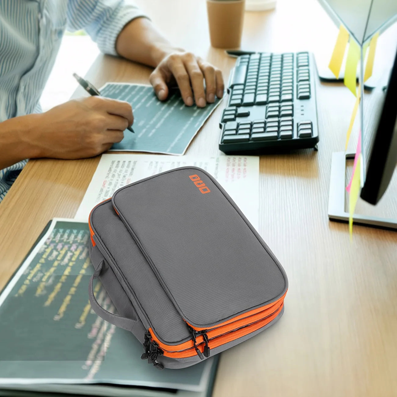 Multi Layer Cable Storage Bag, Electronic Accessories Organizer, Portable Travel Cable Organizer Case for iPad cable Charger.