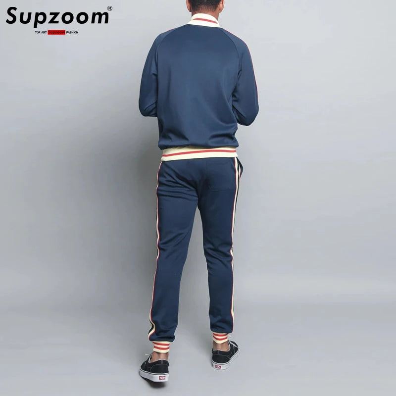 Supzoom New Arrival Top Fashion Leisure Uniform Autumn And Winter Couples Casual Striped Sports Running Sportswear Men Set.