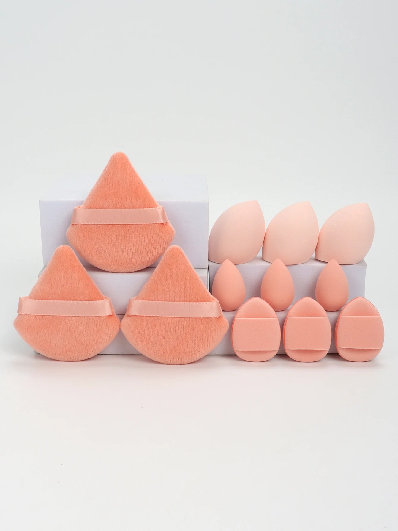12-Piece All-Purpose Makeup Sponge Set, Made of 3 Loose Powder Puffs, 3 Mini Air Cushion Puffs, 3 Beauty Eggs and 3 Mini Beauty.