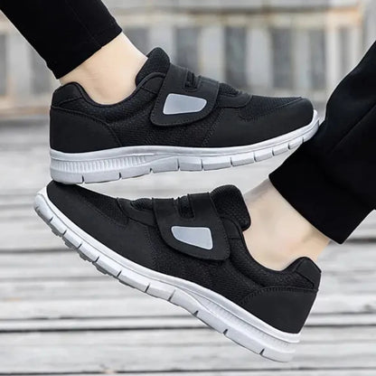 Men's Soft Sole Comfortable Shoes Spring Women's Walking Round Toe Loafers Solid Colour Thick Bottom Non-slip Sneakers.