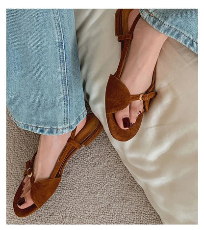 Vintage Line with Flat Sandals Design Sense Open Toe Slippers Casual Holiday Beach Shoes Light Single Shoes  Luxury Sandals.
