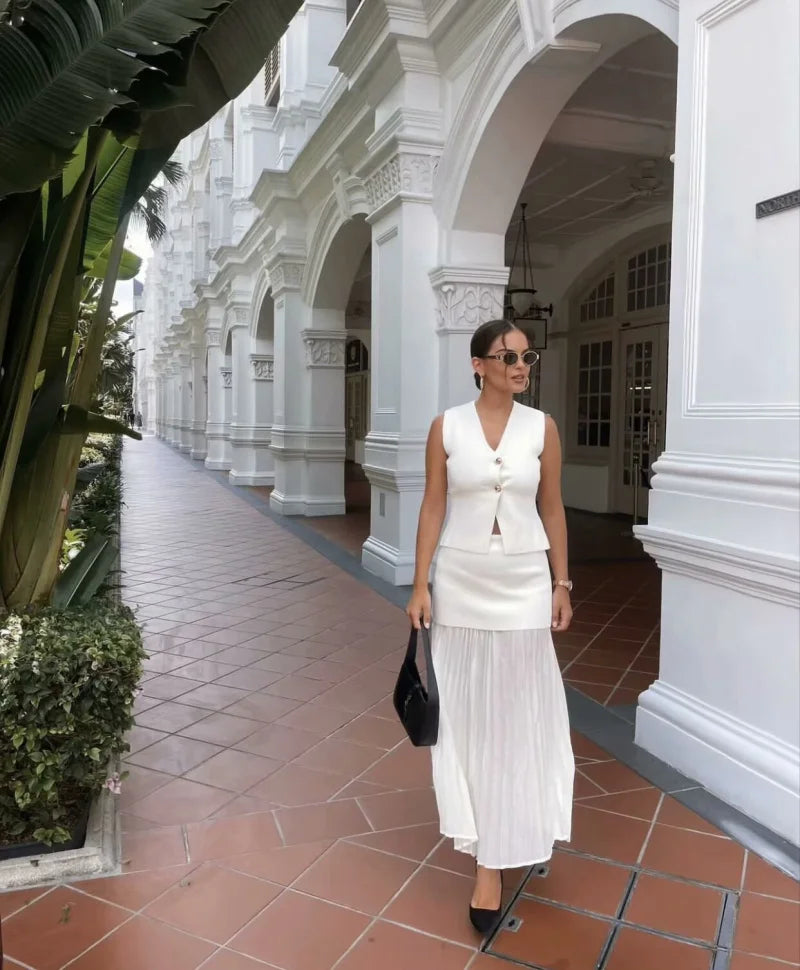 ETJ 2025 spring new  women's elegant fashion same color splicing small pleated hem high waist knit skirt.