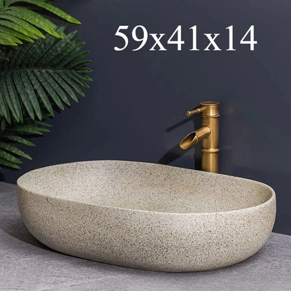 Modernes Badezimmerwaschbecken im nordischen Stil zum Waschen von Händen und Gesicht, minimalistisches Design, individuell gestaltet