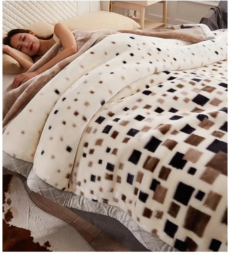 Flannel Blanket Double-deck Washable Quilt Siesta Keep Warm Double Person Thick Winter Soft Comfortable Plush Bed Sheet