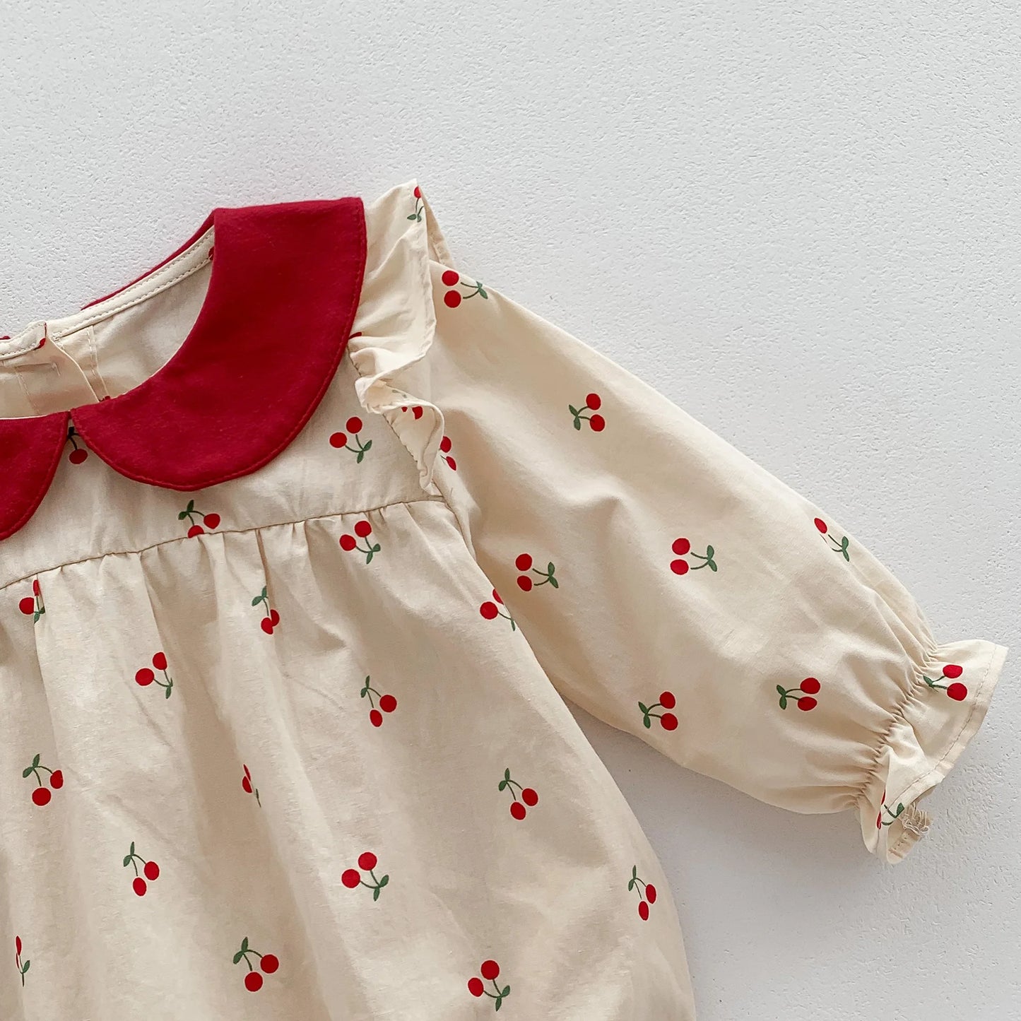 2025, Frühling, neu, niedliche Kleidung für Kleinkinder, Kinder, Baby, volle Ärmel, Peter-Pan-Kragen, Kirsche, Outfits für Neugeborene, 0–24 Monate.