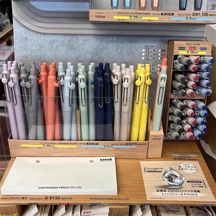 Uniball ZENTO Standard 0,38/0,5 mm Gelschreiber, wasserbasierte, glatte Schreibroller, passend für verschiedene Anlässe, Schreibwaren.