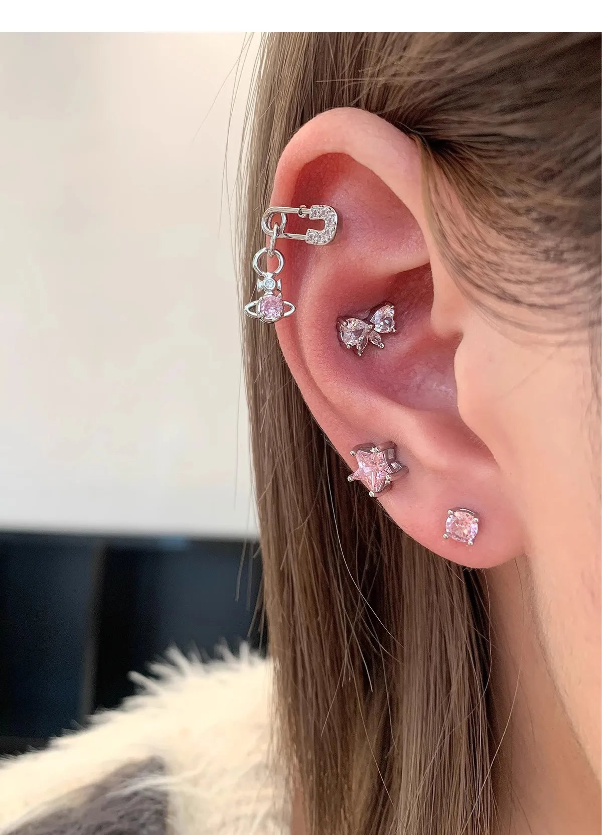 1 PCS Cute Pink Zircon Crystal Ear Bone Nail 316L Medical Titanium Steel Star Stud Earrings for Women Y2K Punk Piercing Jewelry.