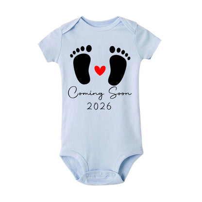 Baby 2026 Schwangerschaftsankündigung Neugeborenes Baby Bodys Sommer Jungen Mädchen Strampler Overall Kleidung Outfit.