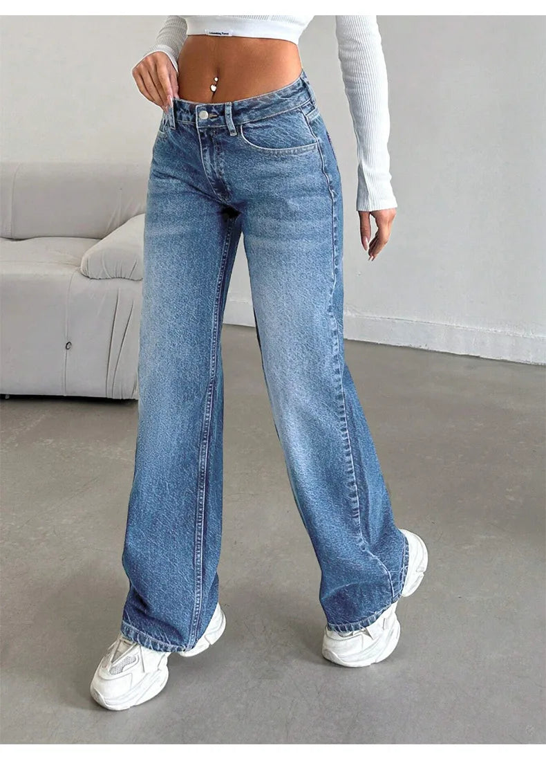 Elastic denim jeans 2025 new fashion low waist loose and trendy women's jeans.