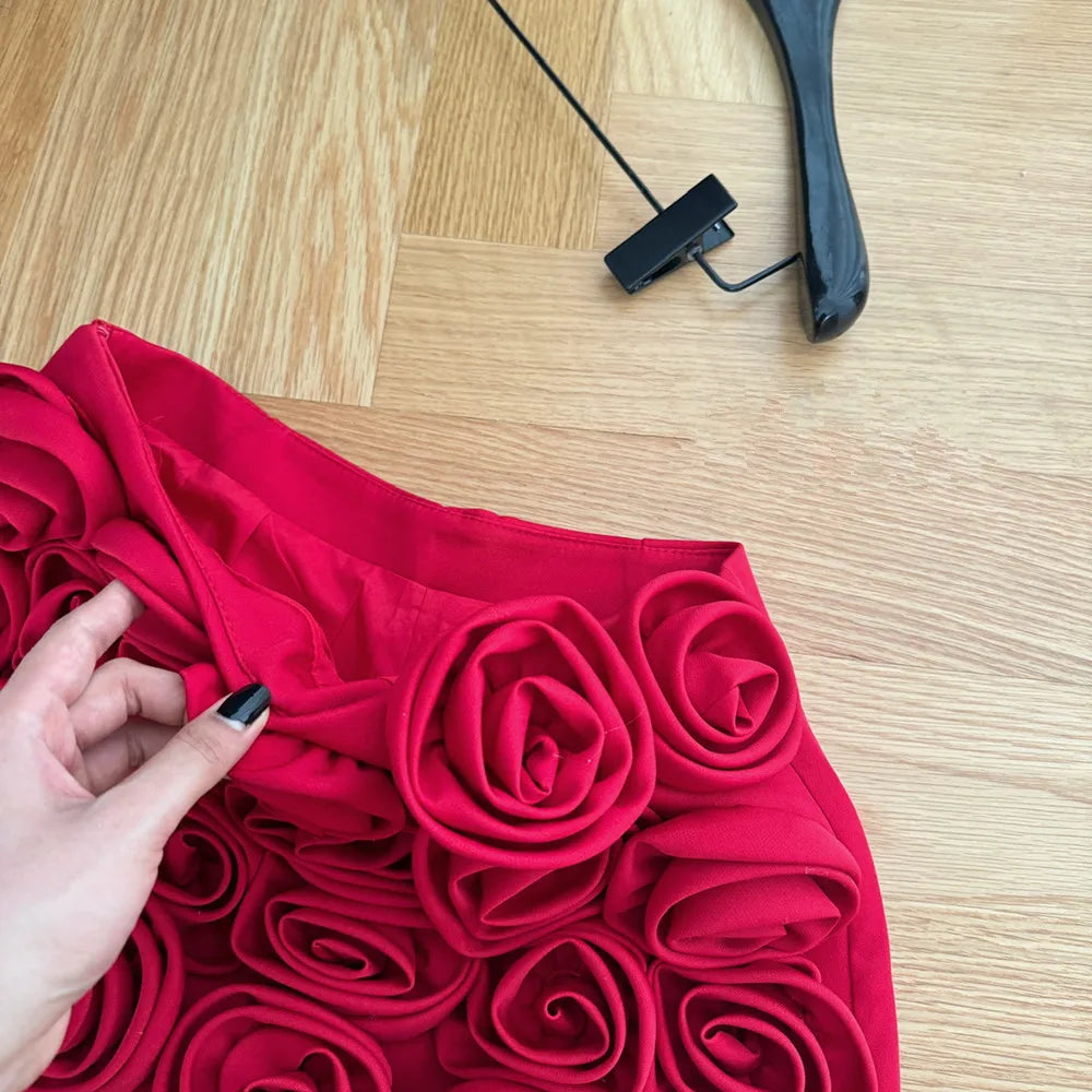 Three-dimensional decoration floral shorts y2k High street Red High waist mini skirt shorts Design Sexy  Women Clothing ﻿.