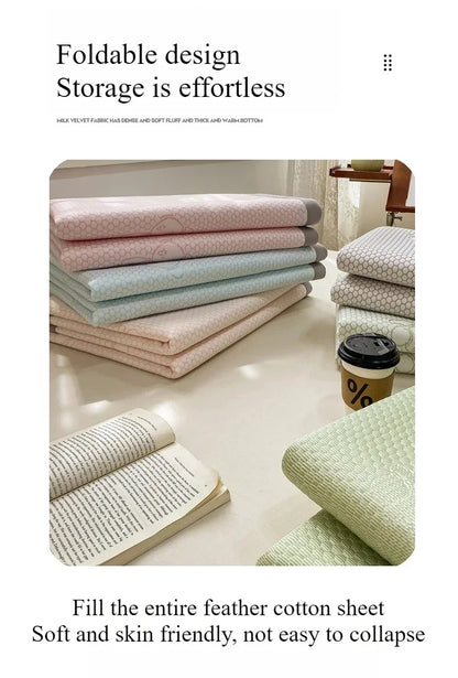 Summer Cooling Quilted Mattress Protector Cover Thickened Breathable Mattress Topper for Single Double Queen King Size Bed.