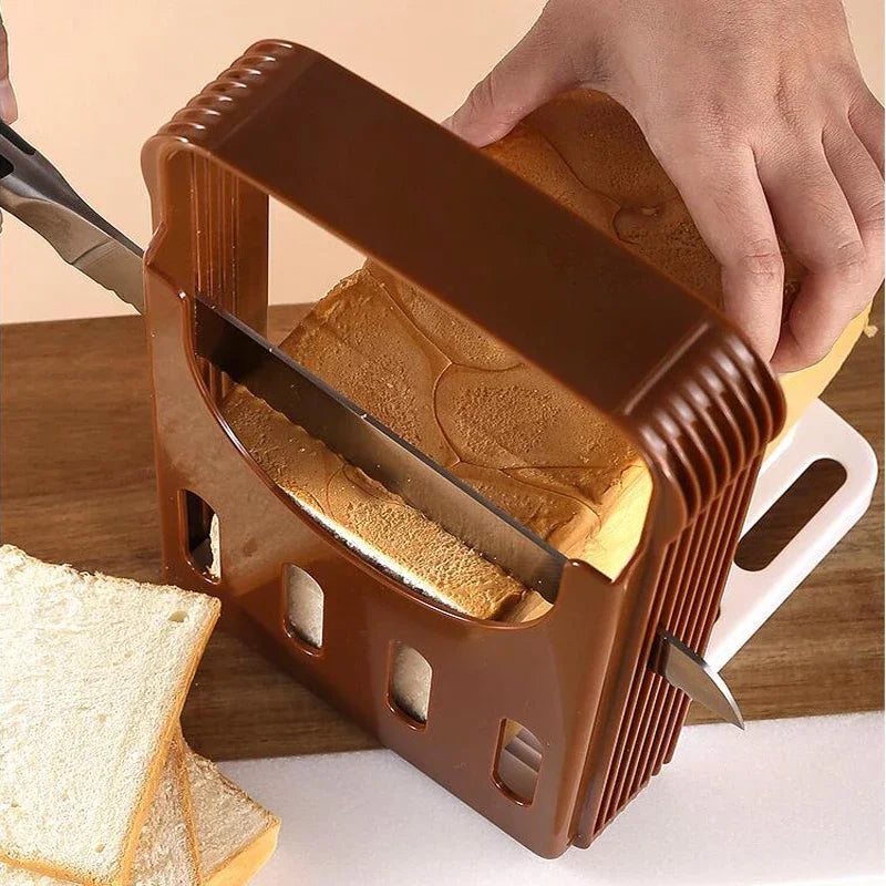 1PC Toast slicing knife holder Foldable plastic cutting tool Sandwich cutting mold Toast Slicer Household baking tools.