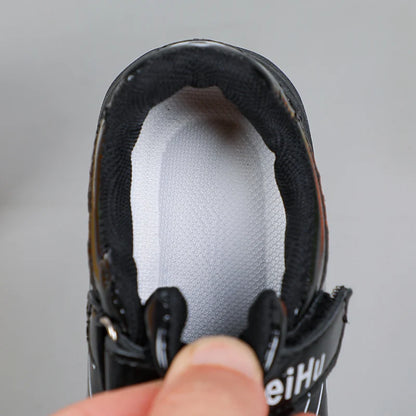 Soccer Cleats for Kids 2024 New Children Football Cleats Fashion Firm Ground Soccer Shoes