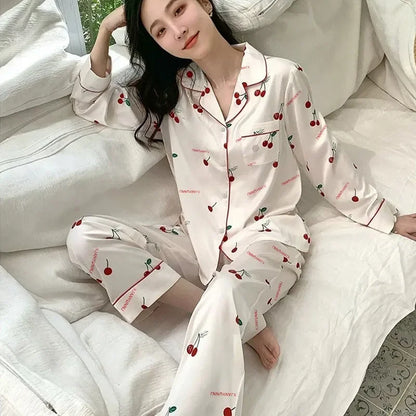 Mädchen-Pyjama aus Kunst-Eisseide, langärmliges Damen-Pyjama aus grüner Spitze mit Premium-Feeling, zweiteiliges Set süßer Loungewear, liebeblauer Stoff.