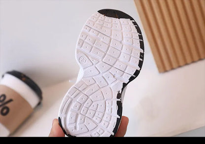 Kids Casual Sports Shoes with Thick Soles Boys Girls Fashion Versatile Sneakers 2024 New Children Mesh Breathable Running Shoes