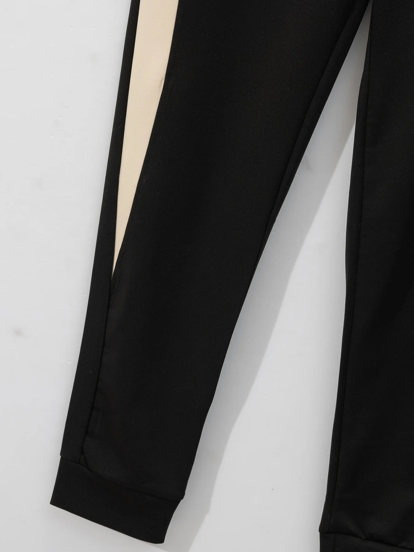 Men's Fashion Spring And Summer Men's Clothing, Selling Two-piece Golf Men to Wear the ball sports Button Pocket Two-piece Suit.