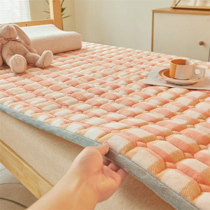 Winter Dormitory Soft Mattress Toppers Thick Warm Coral Velvet Bed Sheet Non-slip Mattress Cover Thin Bed Pad Tatami Floor Mat