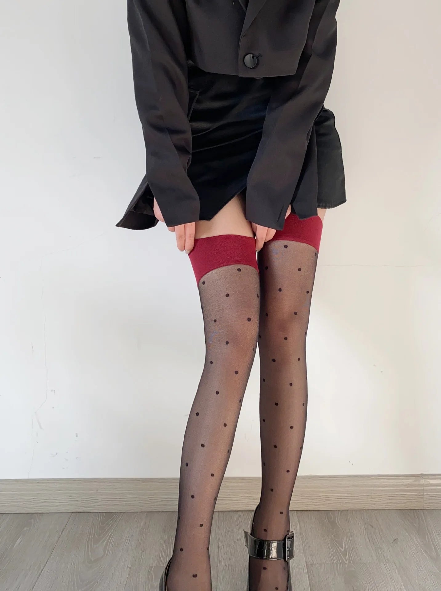 Women's Stockings Dot Printed Transparent Thigh High Stockings Lolita Cute Nylon Stockings for Girls Cosplay Fashion Long Socks.