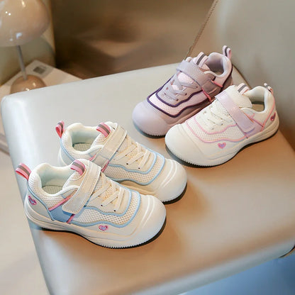 New Girls Sneakers Breathable Mesh Cute Design Outdoor School Kids Sports Shoe Lightweight Comfortable Children Fashion Footwear.