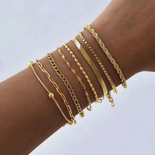 Non Tarnish Stainless Steel Bracelet Stackable for Women, Thin Herribone Chain Bracelet Waterproof Gold Plated Jewelry.