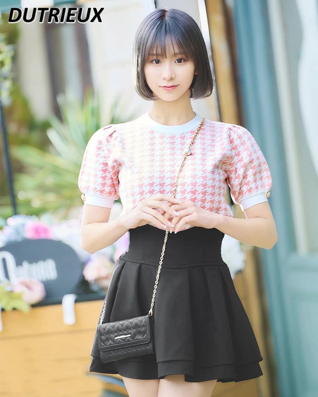 Japanese Lolita Black Skirts Women 2025 Spring Autumn New Radian Waistline Slim Short Pleated Skirt Female Mini Skirt Culottes.