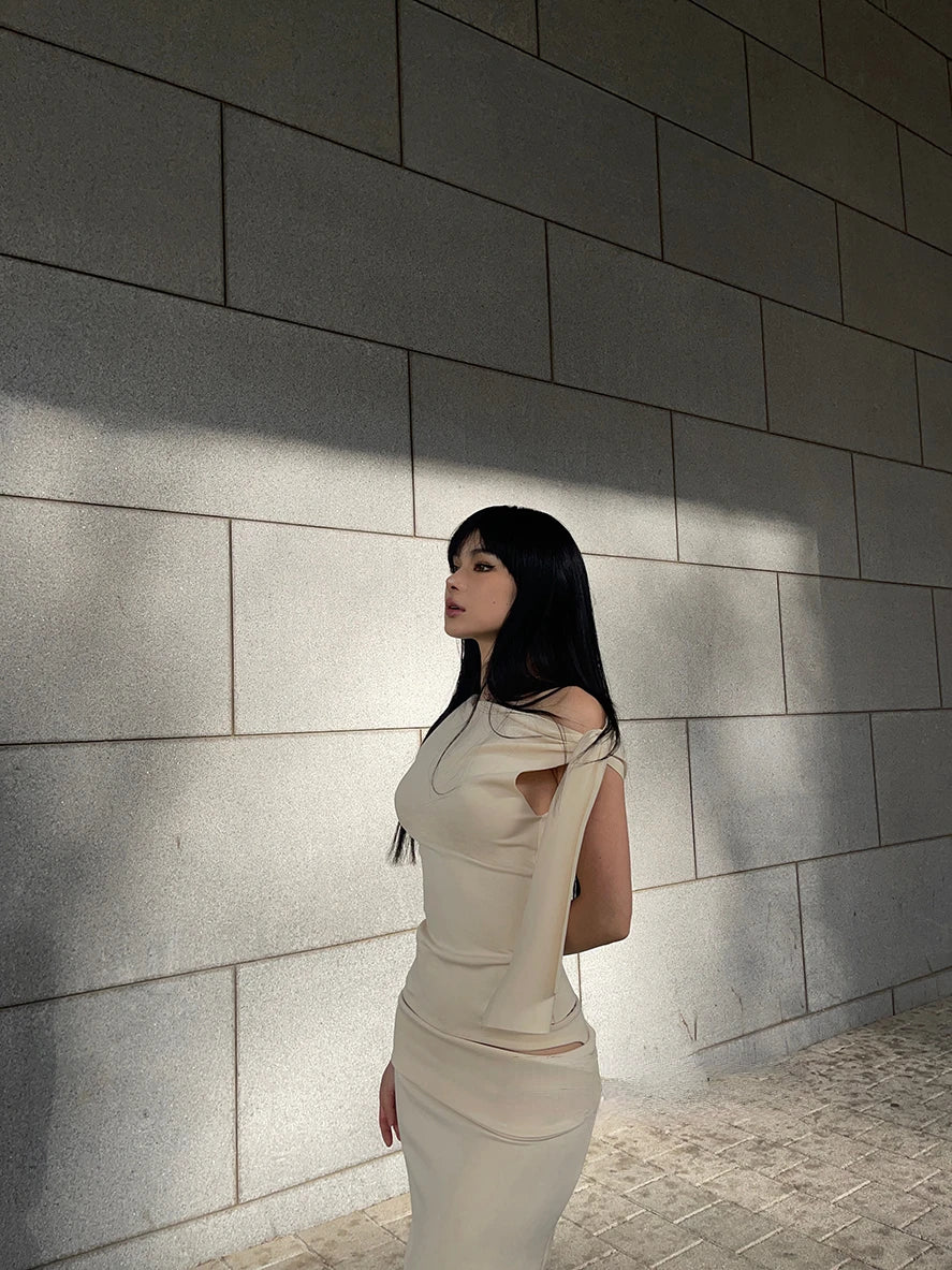 Women Sleek Stretch Knotted Top Fuchsia SLEEVELESS WITH BOAT NECK  ONE-SHOULDER TIE.