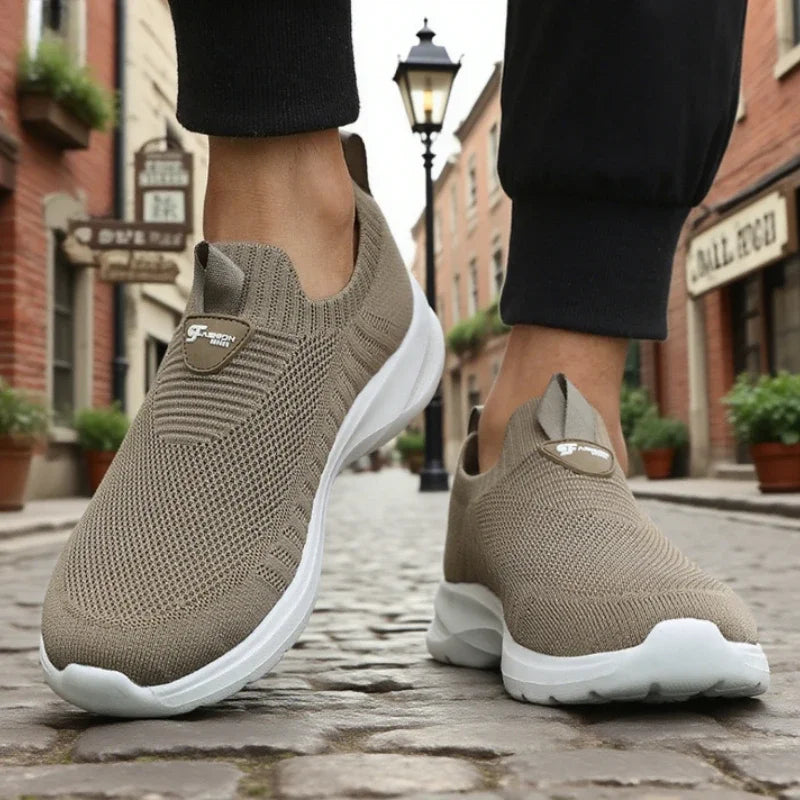 Men Mesh Running Shoes Casual Fashion Breathable Outdoor Vulcanized Fitness Sneakers Lightweight Soft Soled Tennis Walking Shoes.