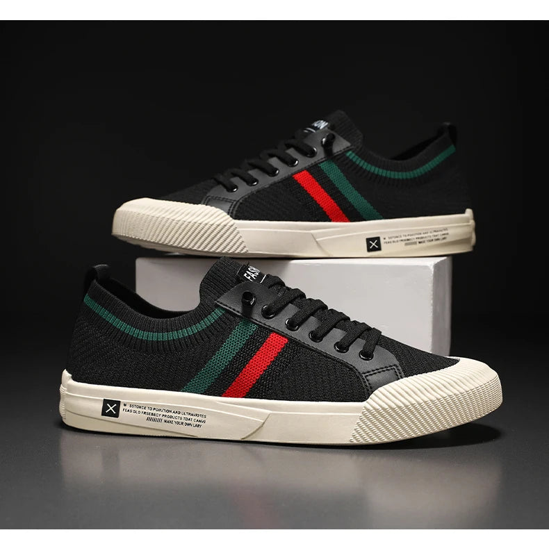 New Men's Breathable Comfortable Indoor Training Shoes with Soft Lightweight Sneakers Mesh Fashionable Minimalist Running Shoes.