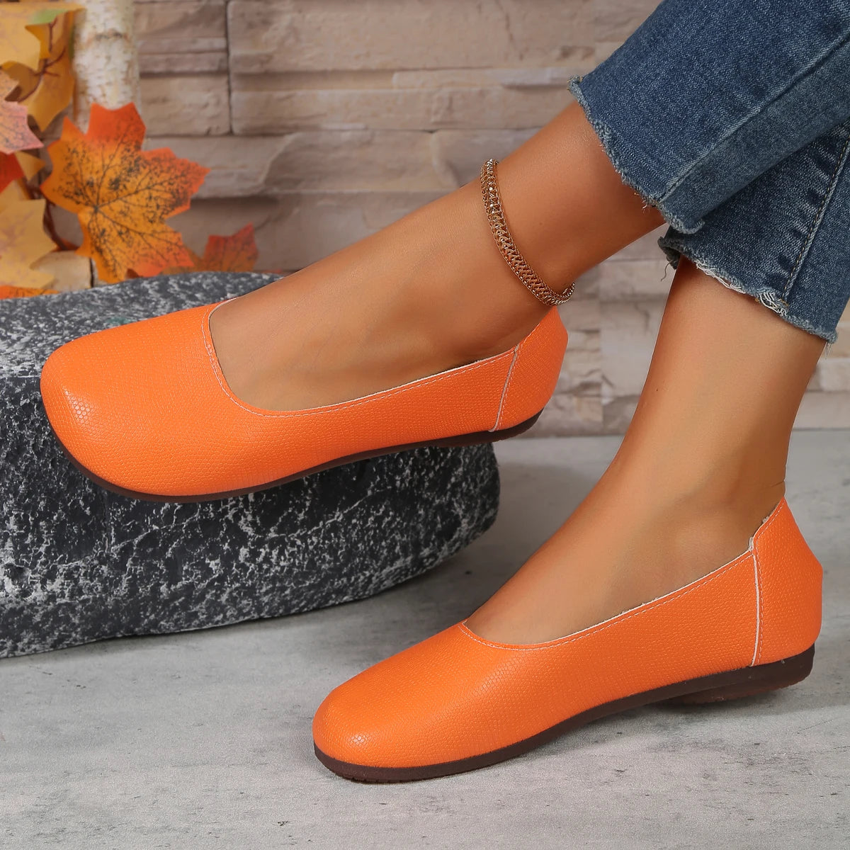 Popular flat sole single shoe round toe bean shoes 2024 new soft soled women's shoes large size single shoe grandmother shoes.