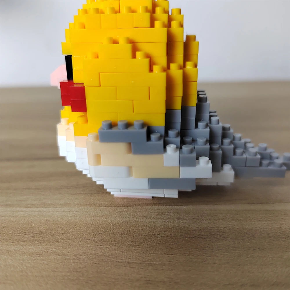 KNEW BUILT Colorful Parrot Micro Mini Building Blocks Assembly Toys 3D Model Bricks for Birds Funs Hands-on Ability Gift.
