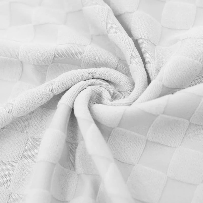 European and American Oversized Fashion Brand Men's Summer New Chessboard Plaid Loose Sports and Leisure Two-Piece Set.