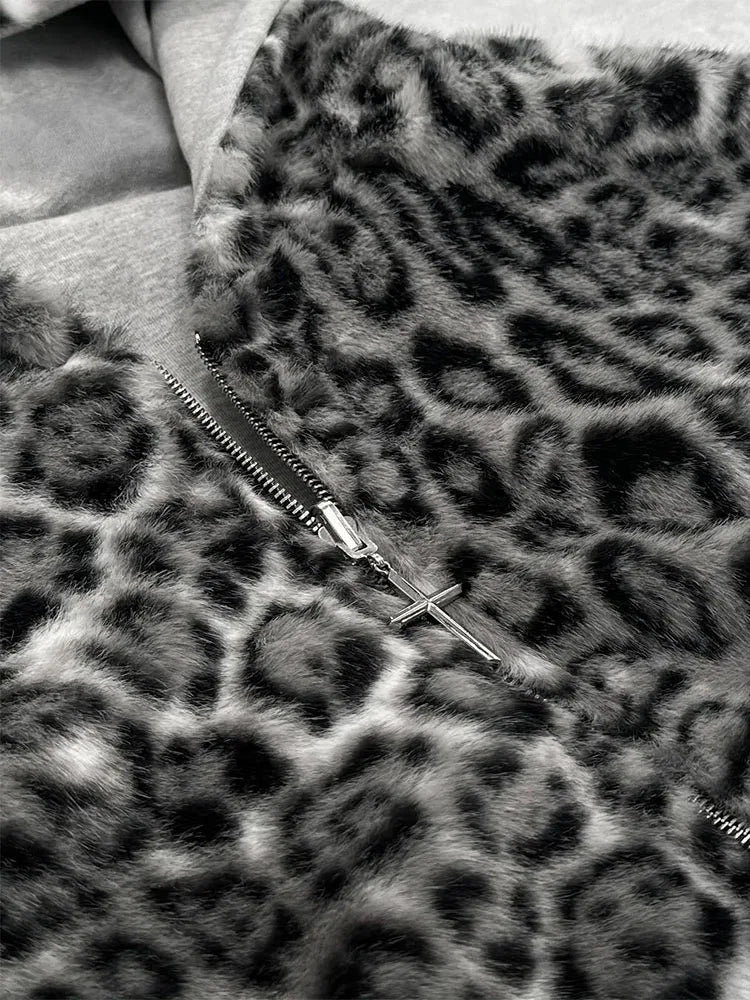 Europe, America, autumn and winter, the new hoodie with leopard print on both sides is fashionable and personalized..